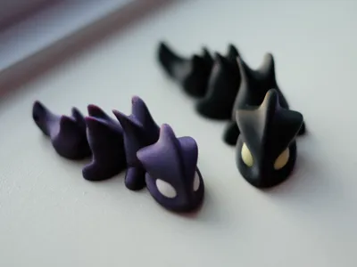 mini articulated dragon magnet keychain